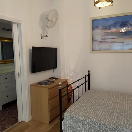 דירה Pemptos-3bedroom-2bathroom-balcony-seaview
