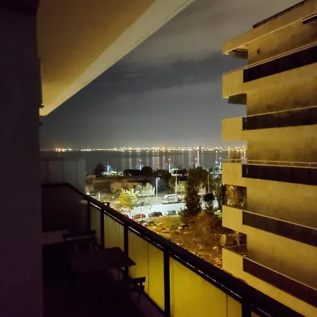 Pemptos-3bedroom-2bathroom-balcony-seaview דירה *